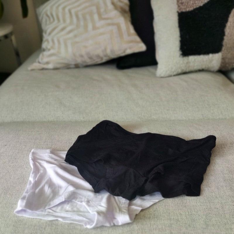 Vita och svarta bambutrosor i boxermodell - Strumpbudet