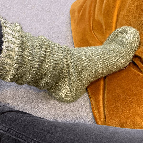 Raggsocka i khakigrönt - Strumpbudet